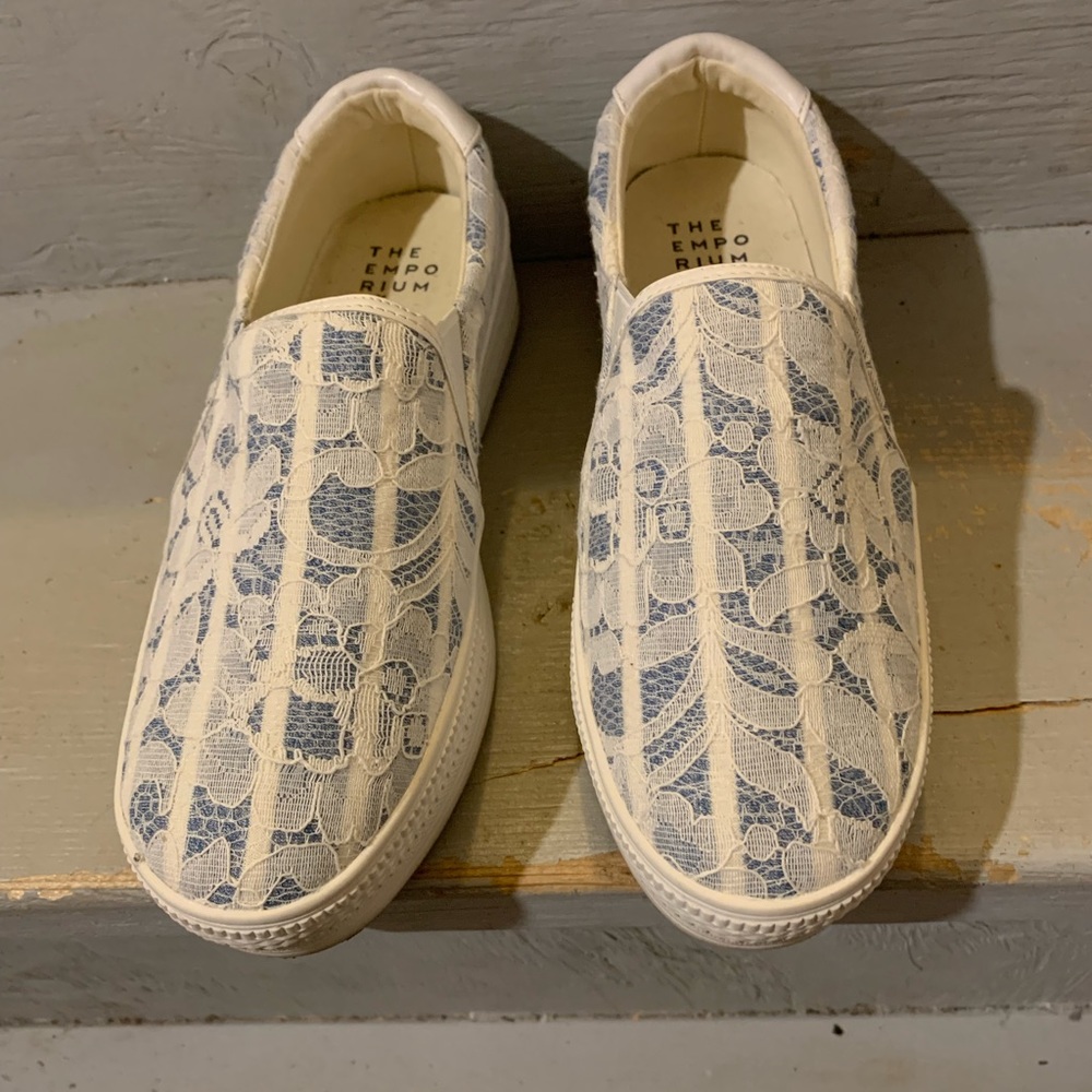 Beautiful lace sneakers